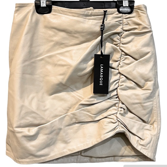 NWT LAMARQUE Aricia Skirt in Beige Lambskin Leather - Picture 7 of 10